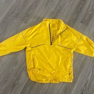 VINTAGE NIKE LIVESTRONG PULL OVER WINDBREAKER 100% AUTHENTIC!! GREAT CONDITION!!